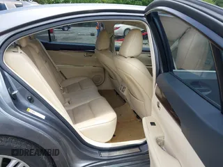 2014 Lexus ES 330 z VIN JTHBK1GG4E2129607, wystawiony jako IAAI lot #42468963 z przebiegiem 115 158 mil mil oraz . Historia ofert i sprzedaży dostępna na DreamBid. Obrazek 8.