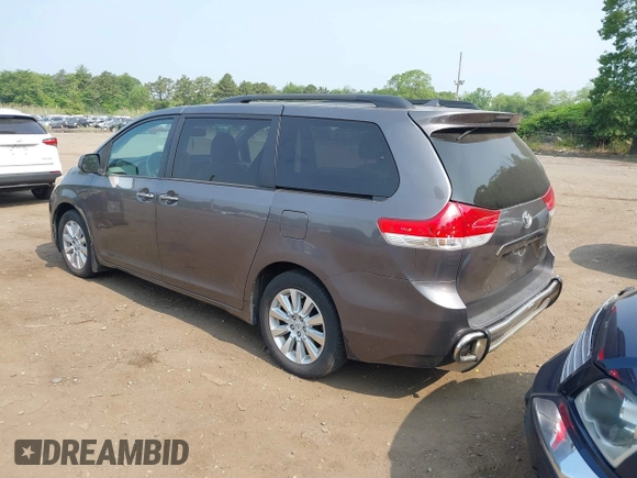 2012 Toyota Sienna XLE with VIN 5TDDK3DC6CS032969, listed as a IAAI auction lot 42423883 with 122,676 mi miles and . Bid and sale history available at DreamBid. Image 3.
