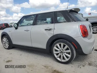 2016 MINI Hardtop 4 Door S z VIN WMWXU3C51G2D28635, wystawiony jako Copart lot #50839805 z przebiegiem 76 274 mil mil oraz Szkoda całkowita • Salvage title. Historia ofert i sprzedaży dostępna na DreamBid. Obrazek 2.