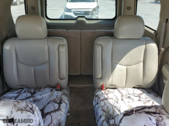 2003 Chevrolet Tahoe Z71 with VIN 1GNEK13Z23R273898, listed as a Copart auction lot 50772125 with 258,025 mi miles and Salvage Title. Bid and sale history available at carsss.com. Image 10.