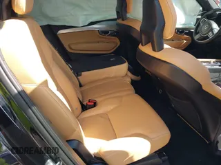 2017 Volvo XC90 Momentum with VIN YV4A22PK7H1110760, listed as a IAAI auction lot 41528500 with 97,610 mi miles. Bid and sale history available at carsss.com. Image 8.