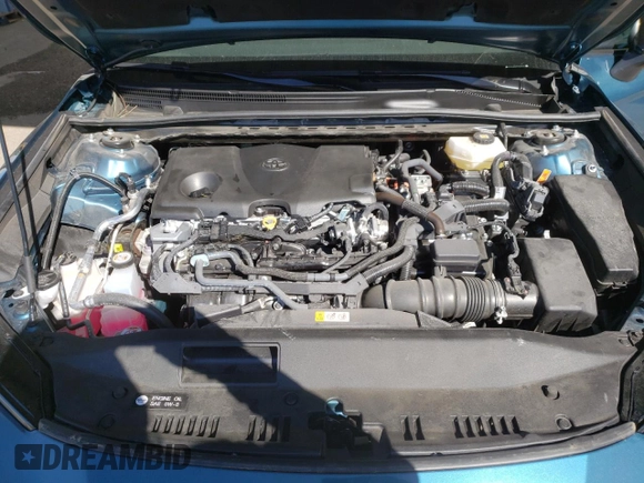 2025 Toyota Camry LE with VIN 4T1DAACK6SU047431, listed as a Copart auction lot 48155575 with 9,008 mi miles and Salvage Title. Bid and sale history available at DreamBid. Image 12.