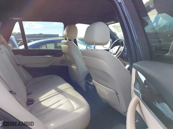 2018 BMW X5 xDrive40e iPerformance with VIN 5UXKT0C52J0W02406, listed as a IAAI auction lot 41449943 with 74,215 mi miles. Bid and sale history available at carsss.com. Image 8.