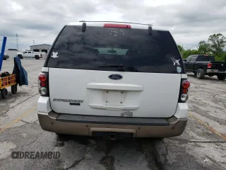2004 Ford Expedition Eddie Bauer z VIN 1FMRU17W74LA68372, wystawiony jako Copart lot #56393515 z przebiegiem 220 044 mil mil oraz Szkoda całkowita • Salvage title. Historia ofert i sprzedaży dostępna na DreamBid. Obrazek 6.