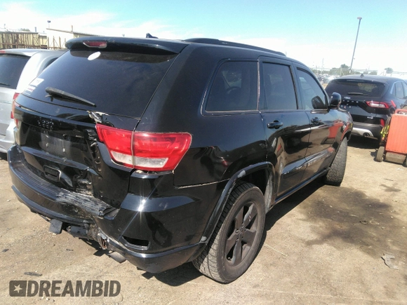 2011 Jeep Grand Cherokee Laredo with VIN 1J4RR4GG4BC558193, listed as a IAAI auction lot 40055870 with 110,939 mi miles and . Bid and sale history available at DreamBid. Image 4.