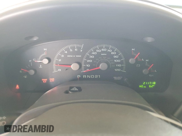 2004 Ford Expedition Special Service with VIN 1FMPU16L24LB16116, listed as a Copart auction lot 63335155 with 211,718 mi miles and Salvage title. Bid and sale history available at DreamBid. Image 9.