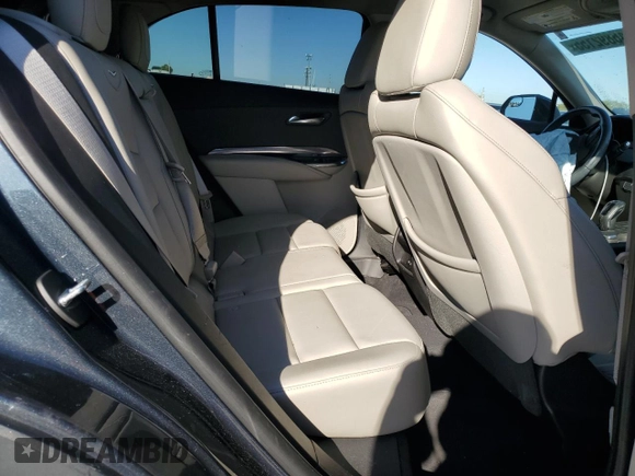 2019 Cadillac XT4 FWD Luxury z VIN 1GYAZAR49KF103014, wystawiony jako Copart lot #46892155 z przebiegiem 27 915 mil mil oraz Szkoda całkowita • Salvage title. Historia ofert i sprzedaży dostępna na DreamBid. Obrazek 10.