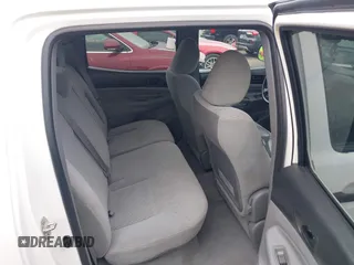 2011 Toyota Tacoma with VIN 3TMLU4EN8BM060346, listed as a IAAI auction lot 41876862 with 182,654 mi miles. Bid and sale history available at carsss.com. Image 8.