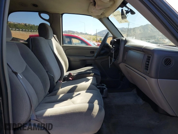 2004 GMC Yukon SLE z VIN 1GKEC13V04R254727, wystawiony jako IAAI lot #41655405 z przebiegiem 224 958 mil mil oraz . Historia ofert i sprzedaży dostępna na DreamBid. Obrazek 5.