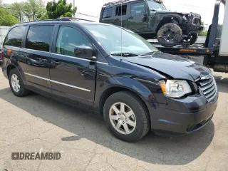 2010 Chrysler Town & Country Touring z VIN 2A4RR5D16AR403964, wystawiony jako Copart lot #60079535 z przebiegiem 145 398 mil mil oraz Szkoda całkowita • Salvage title. Historia ofert i sprzedaży dostępna na DreamBid. Obrazek 4.