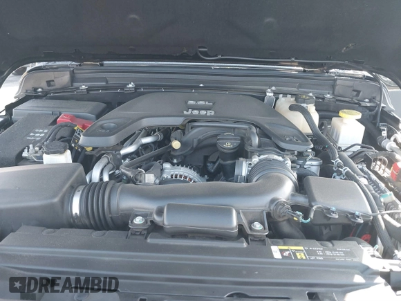 2020 Jeep Gladiator Overland with VIN 1C6HJTFG7LL139980, listed as a IAAI auction lot 40713794 with 33,560 mi miles and . Bid and sale history available at DreamBid. Image 10.