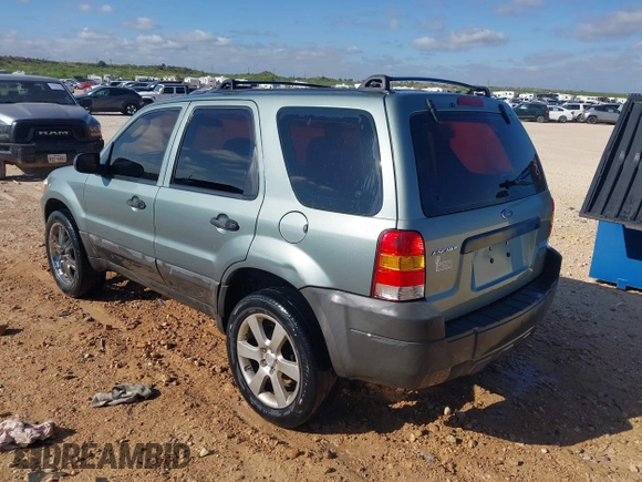 2007 Ford Escape XLS with VIN 1FMCU02ZX7KA92581, listed as a IAAI auction lot 42588917 with 186,699 mi miles and . Bid and sale history available at DreamBid. Image 3.
