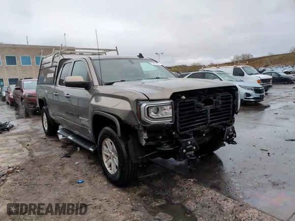 2017 GMC Sierra 1500 SLE z VIN 1GTV2MEC5HZ177175, wystawiony jako Copart lot #53640195 z przebiegiem 100 252 mil mil oraz Szkoda całkowita • Salvage title. Historia ofert i sprzedaży dostępna na DreamBid. Obrazek 14.