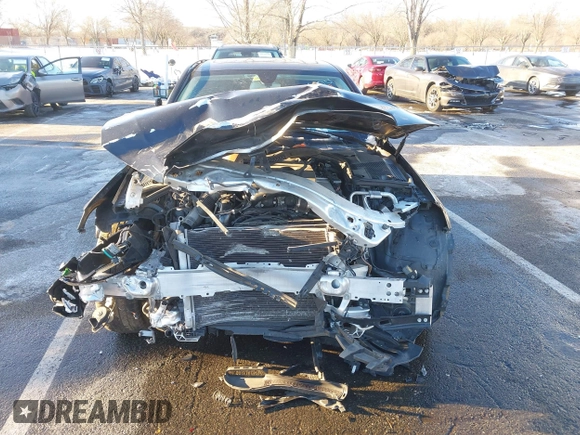 2018 Mercedes-Benz C 300 with VIN 55SWF4JB8JU251768, listed as a IAAI auction lot 41276662 with 99,045 mi miles and . Bid and sale history available at carsss.com. Image 6.