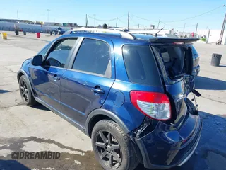 2008 Suzuki SX4 with VIN JS2YB417985101848, listed as a IAAI auction lot 41621336 with 189,311 mi miles. Bid and sale history available at carsss.com. Image 3.