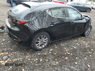 2022 Mazda Mazda3 Hatchback Preferred with VIN JM1BPBLL0N1518570, listed as a Copart auction lot 76894844 with 51,785 mi miles and Salvage Title. Bid and sale history available at carsss.com. Image 3.