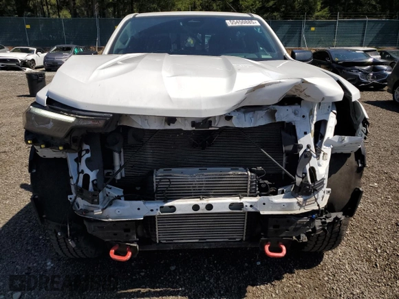 2023 Chevrolet Colorado 4WD Z71 with VIN 1GCPTDEK9P1207739, listed as a Copart auction lot 55450885 with 197 mi miles and Salvage Title. Bid and sale history available at DreamBid. Image 5.