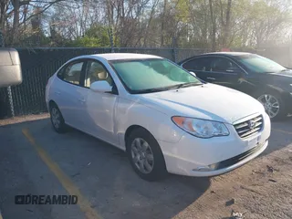 2009 Hyundai Elantra SE z VIN KMHDU46D99U680134, wystawiony jako IAAI lot #41882799 z przebiegiem 156 517 mil mil oraz . Historia ofert i sprzedaży dostępna na DreamBid. Obrazek 1.