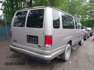 2001 Ford Econoline Passenger XL с VIN 1FBSS31S71HB54782, выставлен на аукционе IAAI как лот 42265547 с пробегом 193 341 миль миль и . История ставок и продаж доступна на DreamBid. Изображение 4.