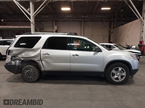 2011 GMC Acadia SLE with VIN 1GKKVPEDXBJ170057, listed as a IAAI auction lot 41535831 with 113,574 mi miles. Bid and sale history available at carsss.com. Image 14.