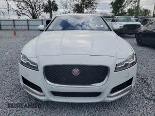 2018 Jaguar XF 25t Premium with VIN SAJBD4FX7JCY67261, listed as a Copart auction lot 89271905 with 89,652 mi miles and Clean Title. Bid and sale history available at carsss.com. Image 5.