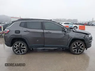 2018 Jeep Compass Limited with VIN 3C4NJDCB4JT115647, listed as a IAAI auction lot 41728750 with 127,290 mi miles and . Bid and sale history available at carsss.com. Image 14.
