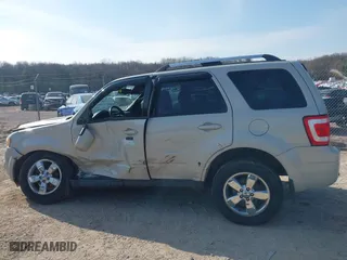 2009 Ford Escape Limited with VIN 1FMCU94G19KC58313, listed as a IAAI auction lot 41989227 with 115,188 mi miles. Bid and sale history available at carsss.com. Image 15.