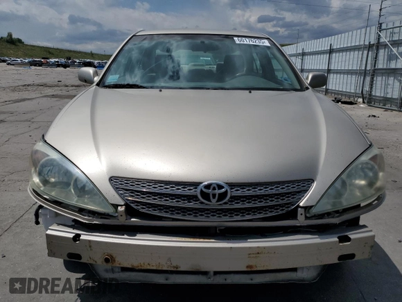 2002 Toyota Camry LE z VIN JTDBE32K620035753, wystawiony jako Copart lot #60176235 z przebiegiem 258 793 mil mil oraz Czysty tytuł • Clean title. Historia ofert i sprzedaży dostępna na DreamBid. Obrazek 5.