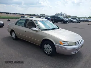 1999 Toyota Camry LE с VIN JT2BG22K4X0371132, выставлен на аукционе IAAI как лот 42536788 с пробегом 235 811 миль миль и . История ставок и продаж доступна на DreamBid. Изображение 1.