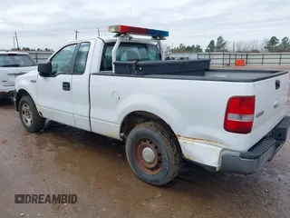 2007 Ford F-150 XL with VIN 1FTRF12277NA73972, listed as a IAAI auction lot 41697944 with 131,636 mi miles. Bid and sale history available at carsss.com. Image 3.