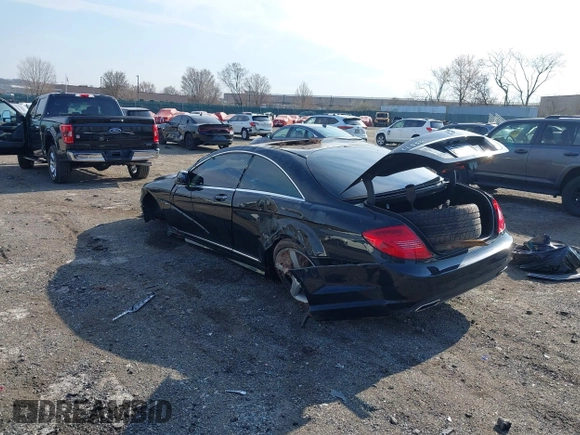 2012 Mercedes-Benz CL 550 z VIN WDDEJ9EB2CA028727, wystawiony jako IAAI lot #41891154 z przebiegiem 52 346 mil mil oraz . Historia ofert i sprzedaży dostępna na DreamBid. Obrazek 3.