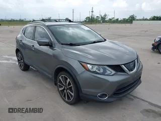 2017 Nissan Rogue S z VIN JN1BJ1CP5HW023760, wystawiony jako IAAI lot #42124761 z przebiegiem 50 675 mil mil oraz . Historia ofert i sprzedaży dostępna na DreamBid. Obrazek 1.