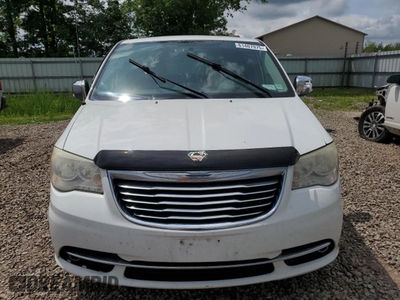 2014 Chrysler Town & Country Touring L z VIN 2C4RC1CG2ER277100, wystawiony jako Copart lot #61407975 z przebiegiem 190 577 mil mil oraz Szkoda całkowita • Salvage title. Historia ofert i sprzedaży dostępna na DreamBid. Obrazek 5.