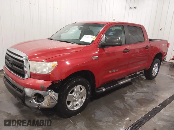 2011 Toyota Tundra 4WD Truck with VIN 5TFDW5F12BX178046, listed as a IAAI auction lot 41619191 with 186,866 mi miles. Bid and sale history available at carsss.com. Image 18.