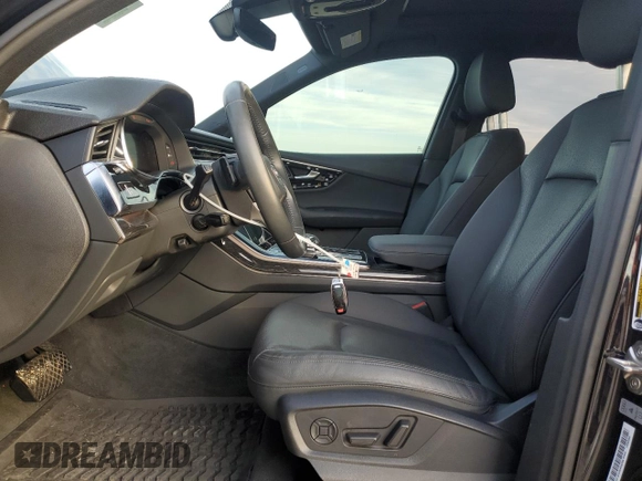 2020 Audi Q7 Prestige with VIN WA1VXAF78LD005739, listed as a Copart auction lot 86875444 with 45,505 mi miles and Salvage title. Bid and sale history available at DreamBid. Image 7.