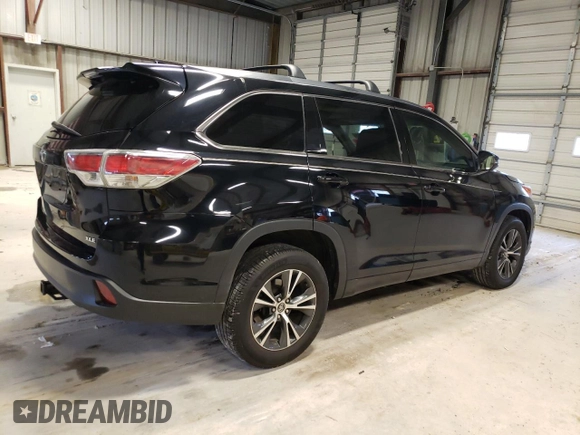 2016 Toyota Highlander XLE with VIN 5TDKKRFH7GS504721, listed as a Copart auction lot 48159524 with 163,737 mi miles and Salvage title. Bid and sale history available at DreamBid. Image 3.