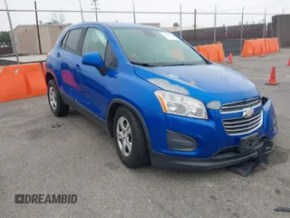2015 Chevrolet Trax LS with VIN KL7CJKSB5FB252602, listed as a IAAI auction lot 41856675 with 204,530 mi miles. Bid and sale history available at carsss.com. Image 1.