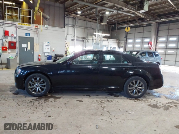 2014 Chrysler 300 with VIN 2C3CCAGG9EH273653, listed as a IAAI auction lot 41280645 with 82,125 mi miles. Bid and sale history available at carsss.com. Image 15.