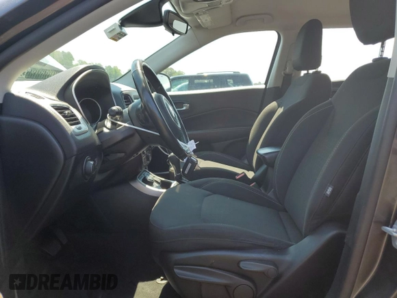 2021 Jeep Compass Sport с VIN 3C4NJDAB5MT555108, выставлен на аукционе Copart как лот 63551125 с пробегом 118 765 миль миль и Чистый • Clean title. История ставок и продаж доступна на DreamBid. Изображение 7.