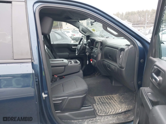 2019 Chevrolet Silverado 1500 Custom Trail Boss with VIN 1GCPYCEH6KZ400716, listed as a IAAI auction lot 41919009 with 57,091 mi miles. Bid and sale history available at carsss.com. Image 5.