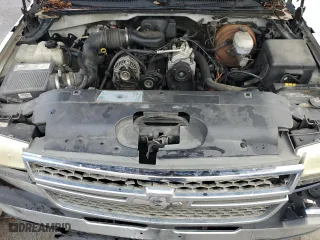 2006 Chevrolet Silverado 1500 Work Truck with VIN 3GCEC14X06G253088, listed as a Copart auction lot 43375235 with 239,459 mi miles and Salvage Title. Bid and sale history available at carsss.com. Image 11.