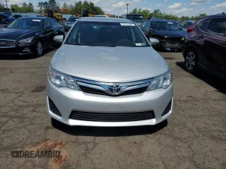 2014 Toyota Camry L with VIN 4T4BF1FK1ER390579, listed as a Copart auction lot 55284295 with 133,926 mi miles and Salvage Title. Bid and sale history available at DreamBid. Image 5.