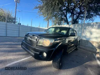 2011 Toyota Tacoma PreRunner with VIN 5TFJU4GN6BX006400, listed as a Copart auction lot 81004844 with 489,056 mi miles and Clean Title. Bid and sale history available at DreamBid. Image 2.