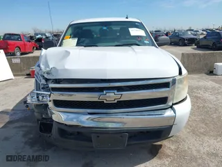 2007 Chevrolet Silverado 1500 LT w/1LT with VIN 2GCEC13C471716312, listed as a IAAI auction lot 41792270 with 84,649 mi miles. Bid and sale history available at carsss.com. Image 12.