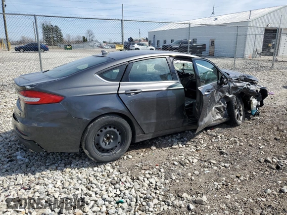 2020 Ford Fusion SEL z VIN 3FA6P0CD8LR138190, wystawiony jako Copart lot #49266445 z przebiegiem 145 381 mil mil oraz Szkoda całkowita • Salvage title. Historia ofert i sprzedaży dostępna na DreamBid. Obrazek 3.