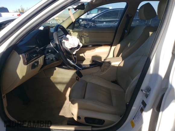 2006 BMW 3 Series 325i with VIN WBAVB13506PT09008, listed as a Copart auction lot 52020275 with 0 mi miles and Salvage Title. Bid and sale history available at carsss.com. Image 7.