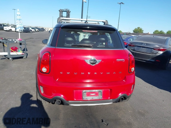 2016 MINI Countryman S with VIN WMWZC5C50GWU02754, listed as a IAAI auction lot 42702055 with 105,284 mi miles and . Bid and sale history available at DreamBid. Image 16.