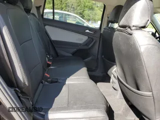 2019 Volkswagen Tiguan S z VIN 3VV0B7AX0KM145474, wystawiony jako Copart lot #56061755 z przebiegiem 71 101 mil mil oraz Szkoda całkowita • Salvage title. Historia ofert i sprzedaży dostępna na DreamBid. Obrazek 11.