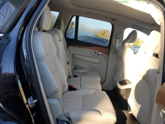 2021 Volvo XC90 Momentum with VIN YV4A22PK2M1737084, listed as a Copart auction lot 76617734 with NaN miles and Salvage Title. Bid and sale history available at carsss.com. Image 11.