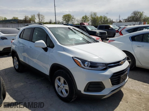 2021 Chevrolet Trax LT with VIN KL7CJPSM4MB368224, listed as a Copart auction lot 49455004 with 9,040 mi miles and Salvage Title. Bid and sale history available at carsss.com. Image 4.